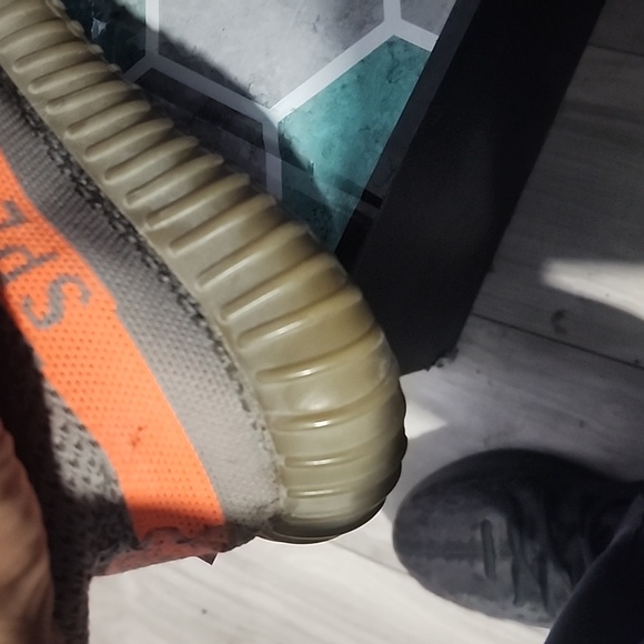 Yeezy - Picture 3 of 7